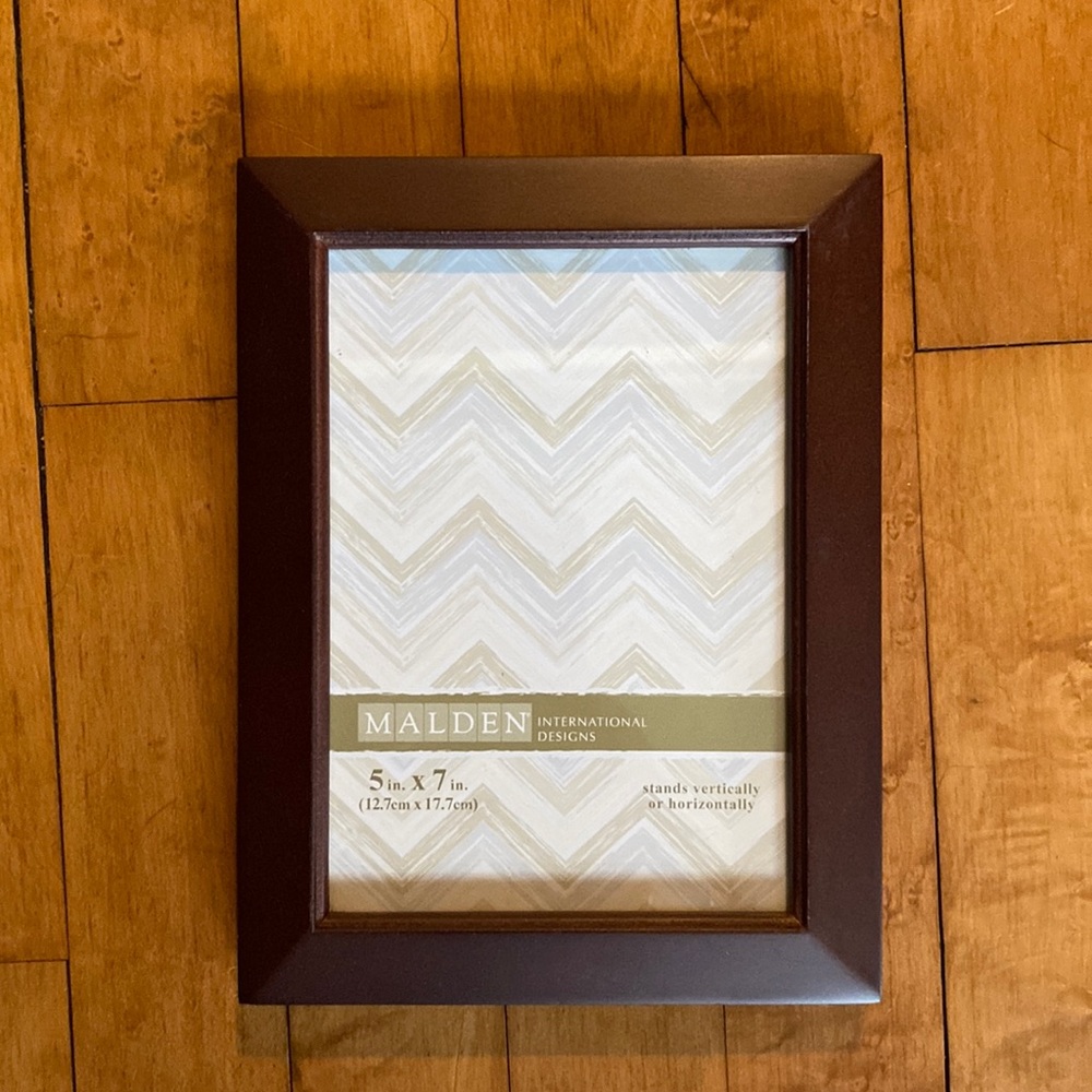 NWT Malden 5x7 photo frame